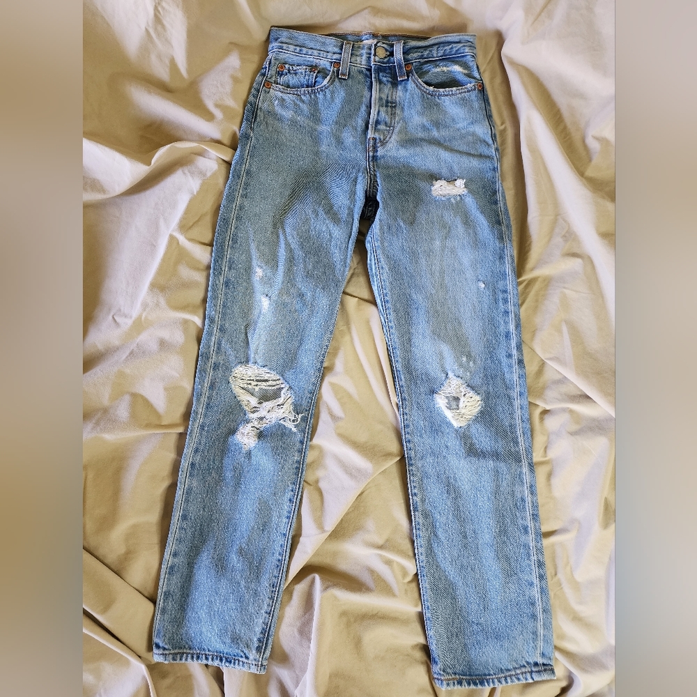 Wedgie Straight size 24 distressed